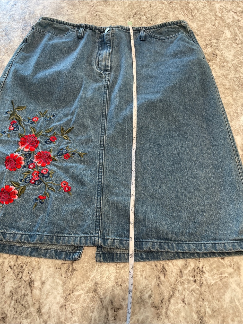 Floral-Embroidered Mid-Wash Denim Skirt Size 10 - NY Jeans - Picture 2 of 8